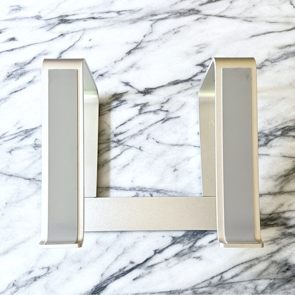 Laptop Stand • Compatible with Laptops from 10 to 15” • Silver • EUC - Picture 6 of 12